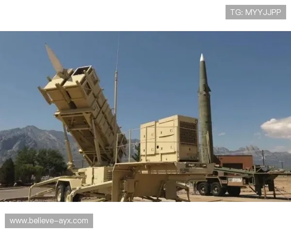 F1新赛季战火重燃车队格局生变冠军之争再掀高潮博弈升级引爆关注