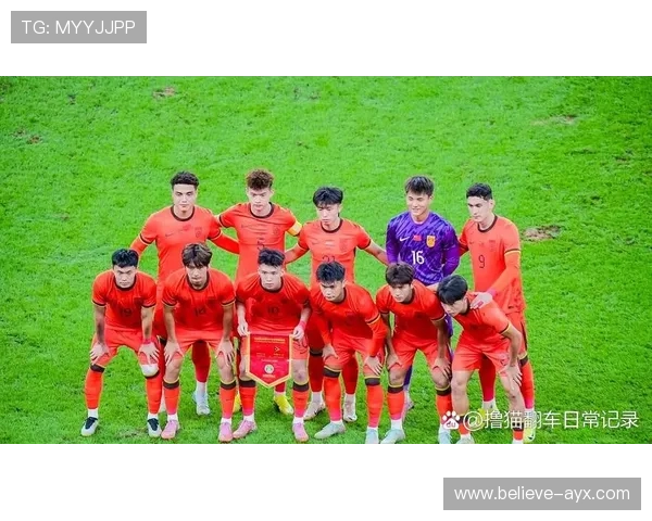 国足备战亚洲杯展现新阵容实力引发球迷热烈关注 国足备战亚洲杯展现新阵容实力引发球迷热烈关注