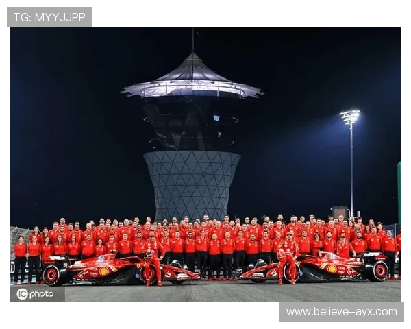 F1赛季风云再起各车队技术升级与车手转会引发新一轮冠军争夺战观察