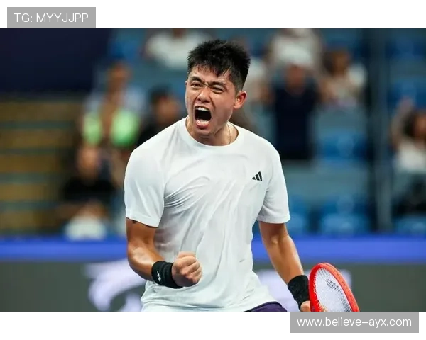 网球名将重返赛场 展开新一轮激烈争夺 未来赛事充满悬念